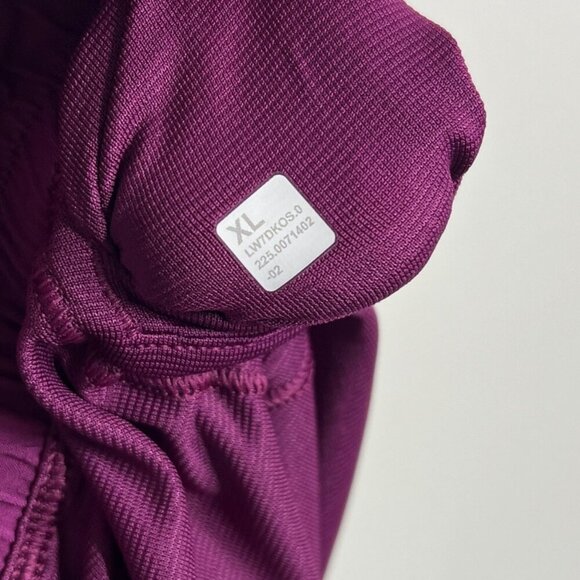 Lululemon NWT Shake It Out High-Rise Running Short 2.5" Chilled Grape - Picture 7 of 8